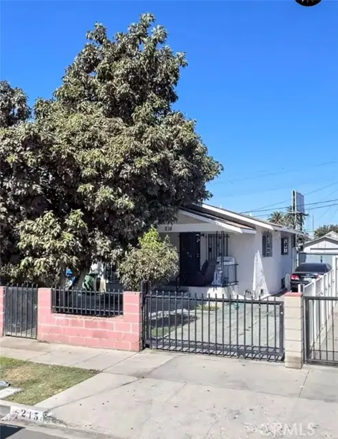 215 E 73rd Street, Los Angeles, CA 90003 - Image #1