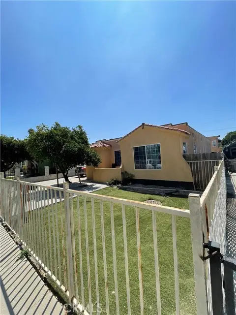 3226 Palm Avenue, Lynwood, CA 90262 - Image #1