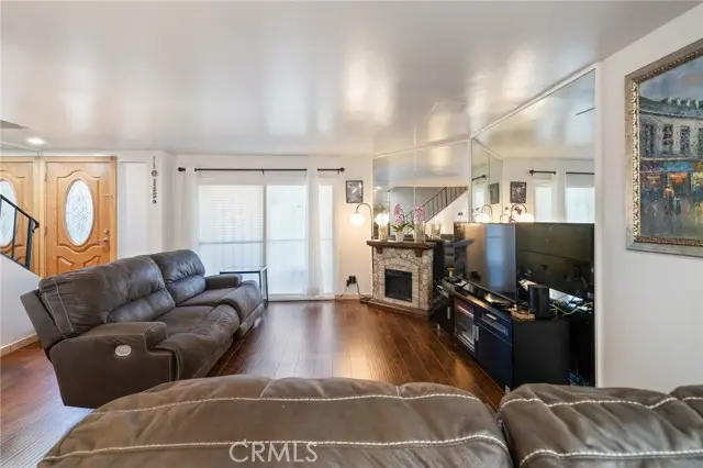 8633 Balboa Boulevard #29, Northridge, CA 91325 - Image #2