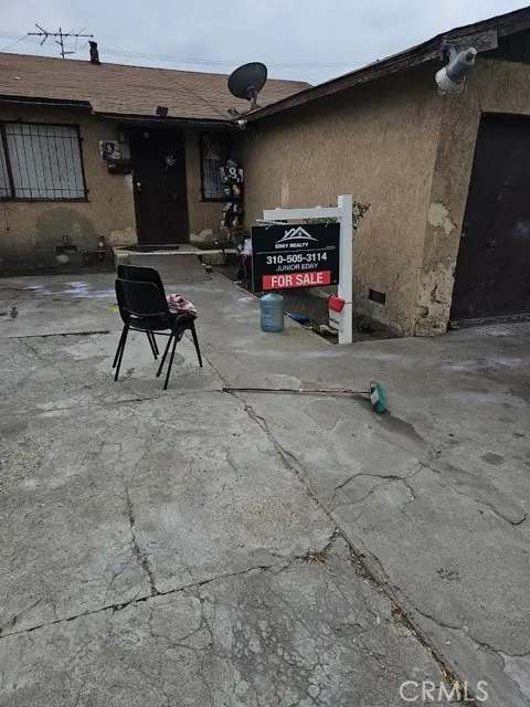 910 E 107, Los Angeles, CA 90002 - Image #3