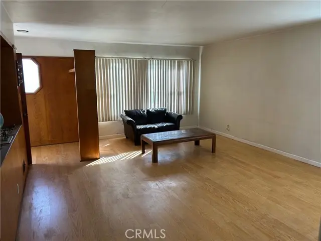 735 W 126th, Los Angeles, CA 90044 - Image #3