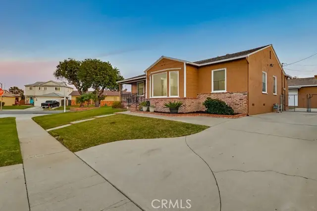 2836 Flangel, Lakewood, CA 90712 - Image #2