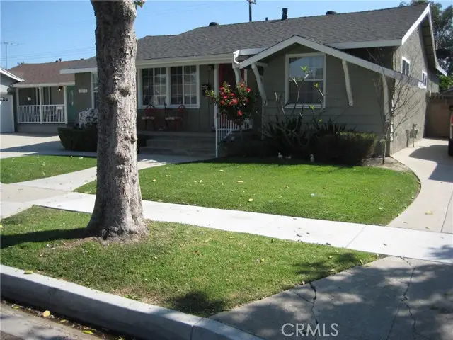 11408 214th, Lakewood, CA 90715 - #2