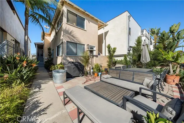125 9th Street, Manhattan Beach, CA 90266 - Image #3