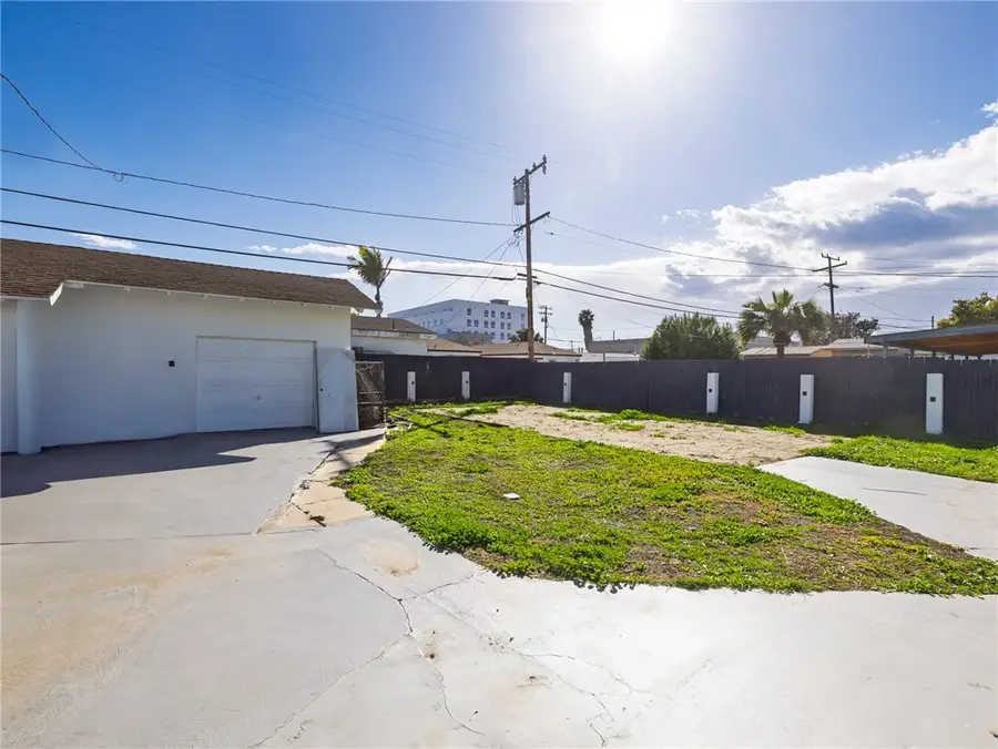 5518 W 117th Street, Del Aire, CA 90304 - Image #3