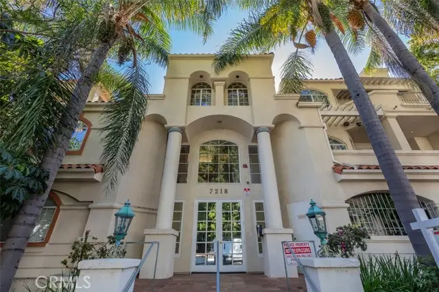 7218 Hillside Avenue #202, Los Angeles, CA 90046 - #1