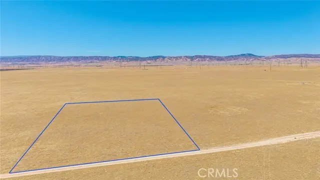 115 SW Vic Avenue F-8, Lancaster, CA 93536 - Image #3