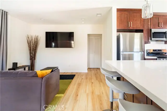 239 W Hillcrest Boulevard, Inglewood, CA 90301 - Image #1