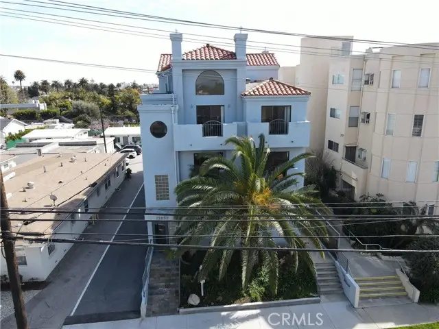11852 Washington Place #1, Los Angeles, CA 90066 - Image #1