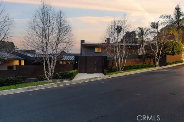 8808 Thrasher Avenue, Los Angeles, CA 90069