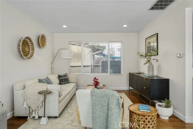 2402 Ocean Park Blvd #1, Santa Monica, CA 90405 - Image #3