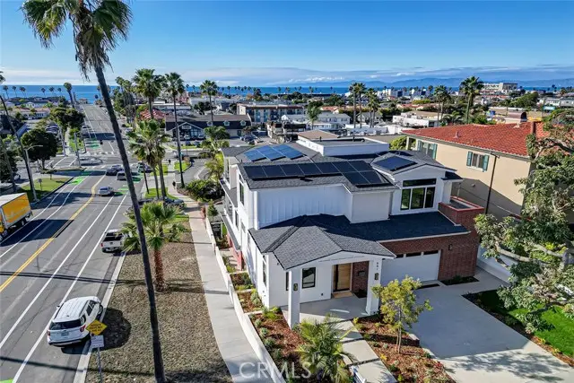 641 S Gertruda Avenue, Redondo Beach, CA 90277 - Image #2
