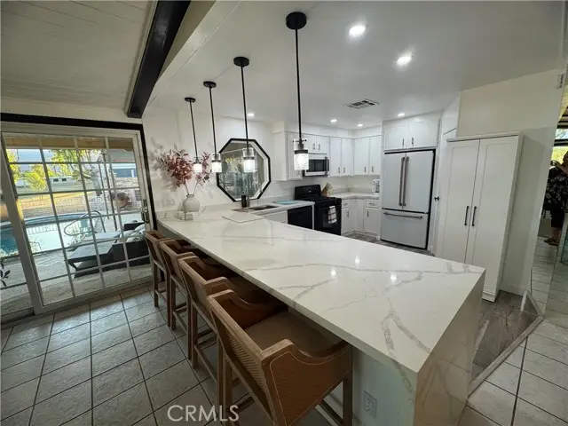 38250 Azalea Drive, Palm Desert, CA 92260 - Image #3