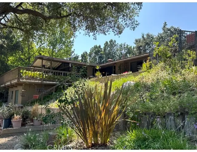 16216 Bertella Drive, Encino, CA 91436 - Image #3