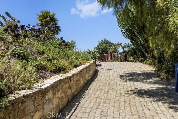 3261 Crownview Drive, Rancho Palos Verdes, CA 90275
