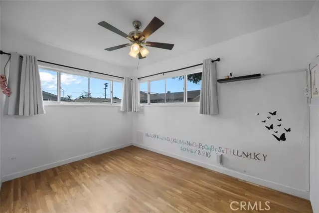 1566 N Neptune, Wilmington, CA 90744 - Image #3