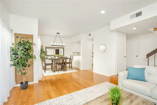 1655 Greenfield Avenue #14, Los Angeles, CA 90025 - #2