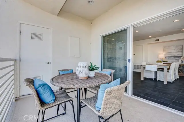 13029 Central Avenue #401, Hawthorne, CA 90250 - Image #3