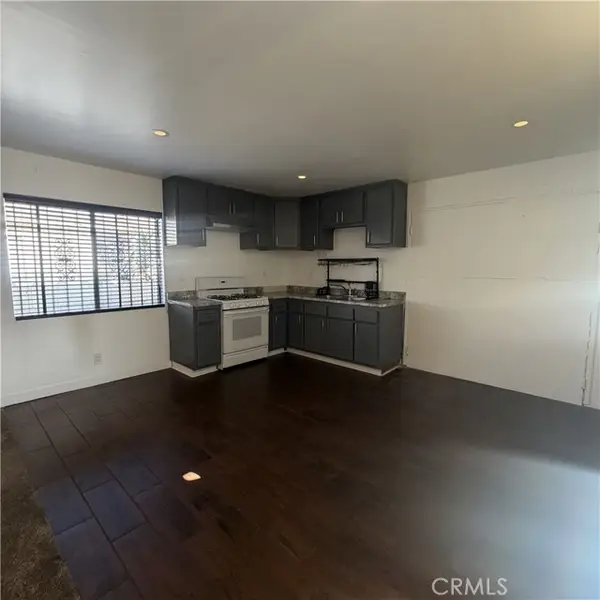 1057 N Neptune, Wilmington (los Angeles), CA 90744