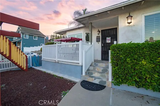243 S Hanford, San Pedro, CA 90732 - Image #3