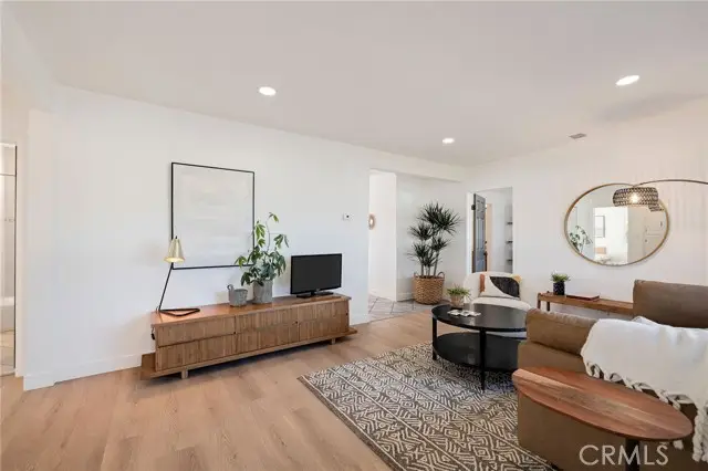 3211 Gibson Place, Redondo Beach, CA 90278 - Image #3