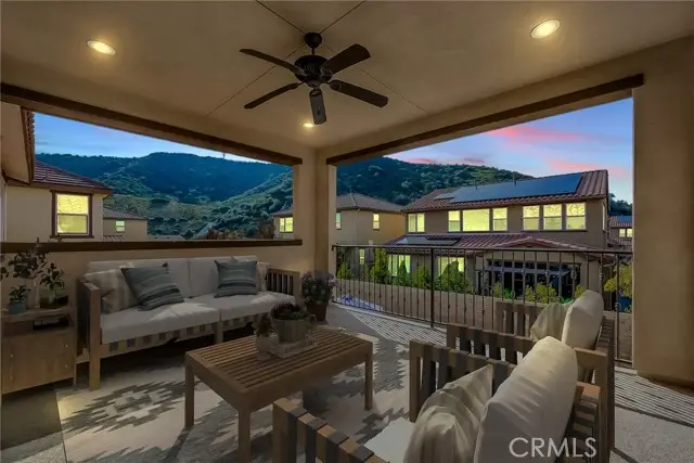 28217 Nield Court, Santa Clarita, CA 91350 - #2