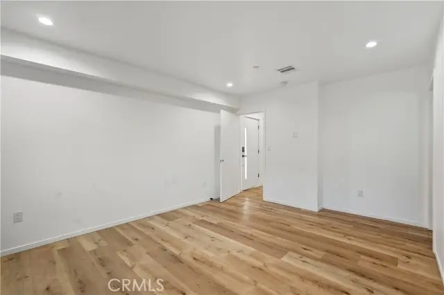 121 S Coronado Street, Los Angeles, CA 90057 - Image #2