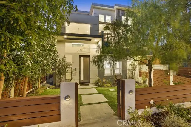 1729 Harriman Lane #A, Redondo Beach, CA 90278 - Image #2