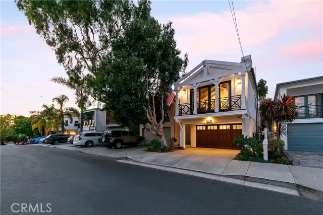 557 3rd Street, Hermosa Beach, CA 90254 - #2