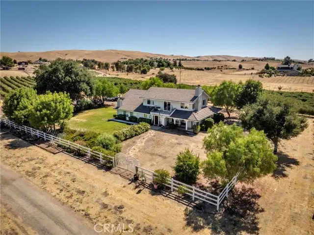 5055 Rancho La Loma Linda Drive, Paso Robles, CA 93446 - Image #1