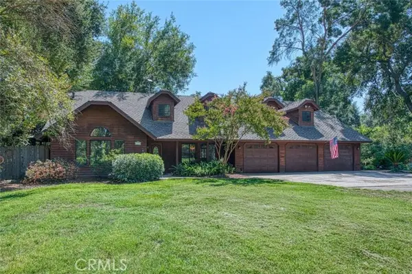 1173 S Riverbend Avenue, Sanger, CA 93657