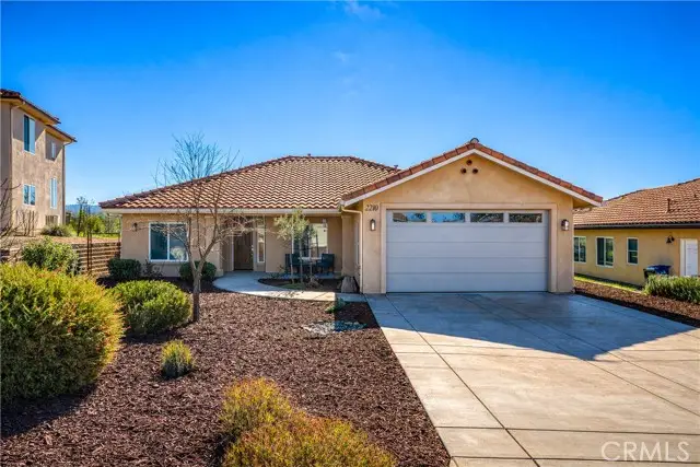 2210 Holly Drive, Paso Robles, CA 93446 - Image #1