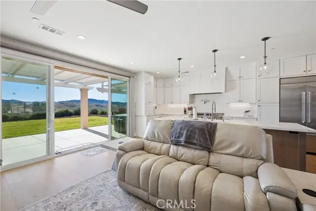 2210 Holly Drive, Paso Robles, CA 93446 - Image #2