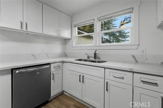 212 Sonoma Avenue, Chowchilla, CA 93610 - #2