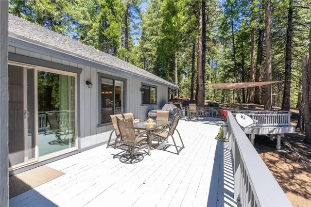 720 E Mountain Ridge Road, Lake Almanor, CA 96137 - Image #2