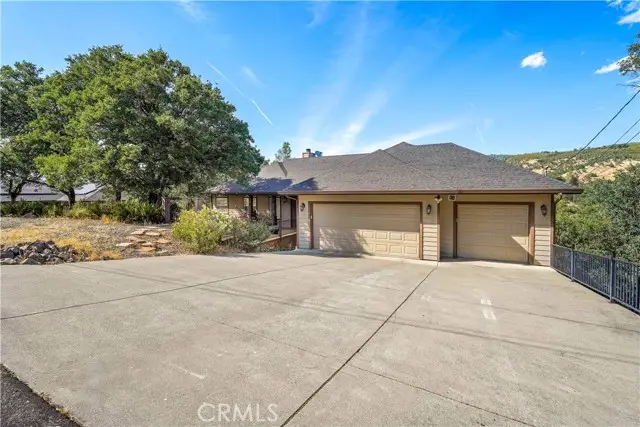 19438 Donkey Hill Road, Hidden Valley Lake, CA 95467 - Image #3