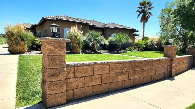 4638 W Avenue M10, Quartz Hill, CA 93536 - Image #2