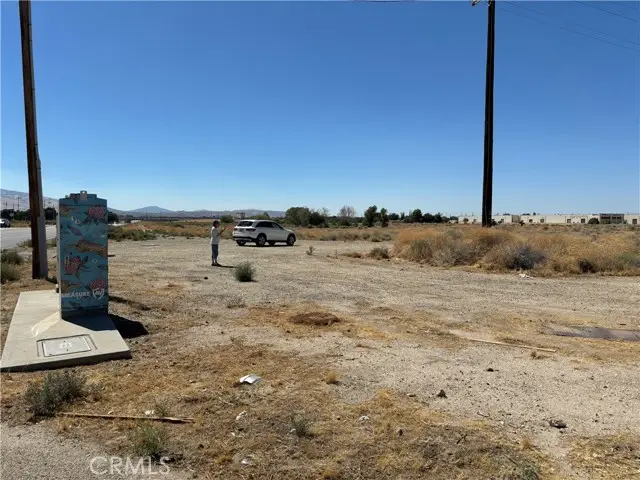 39227 Sierra Highway, Palmdale, CA 93550 - Image #1