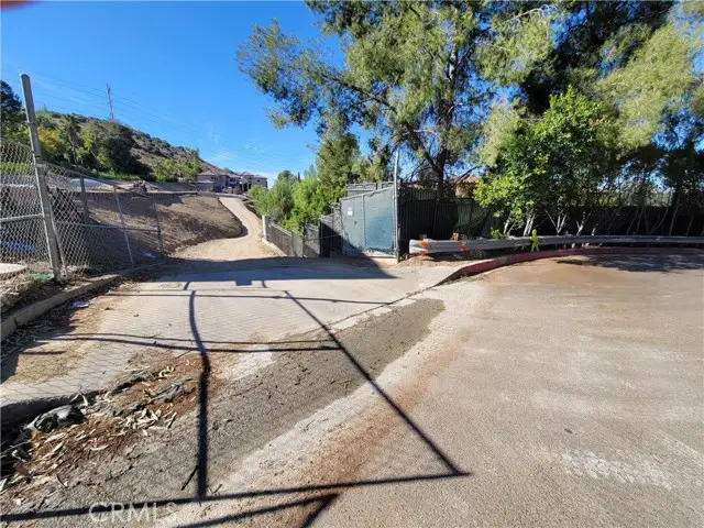 10198 La Canada Way, Sunland, CA 91040 - Image #3