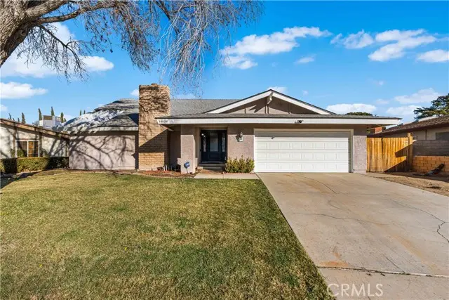 44028 Halcom Avenue, Lancaster, CA 93536 - Image #1
