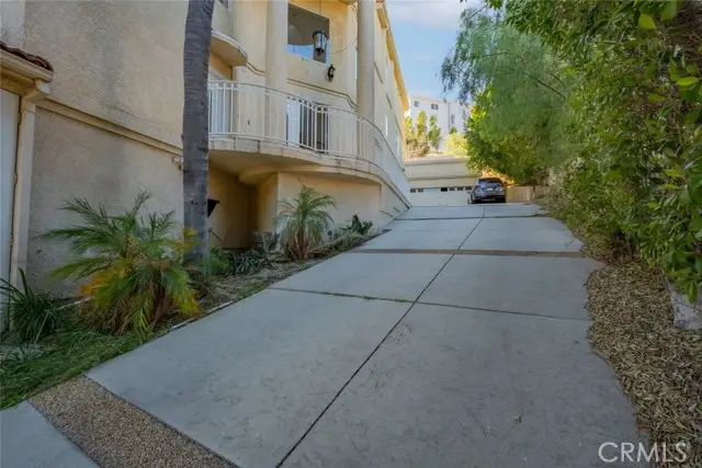 12001 Shoshone Avenue, Granada Hills, CA 91344 - Image #2