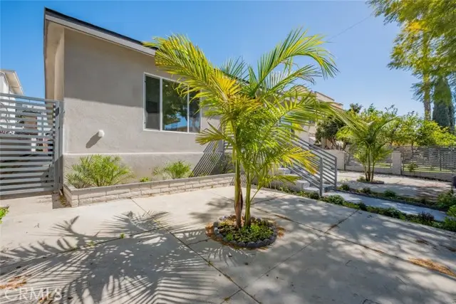 1832 N Alexandria Avenue, Los Angeles, CA 90027 - Image #1