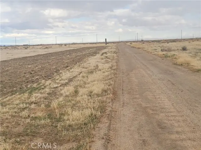 72 W Avenue C, Lancaster, CA 93536 - Image #2