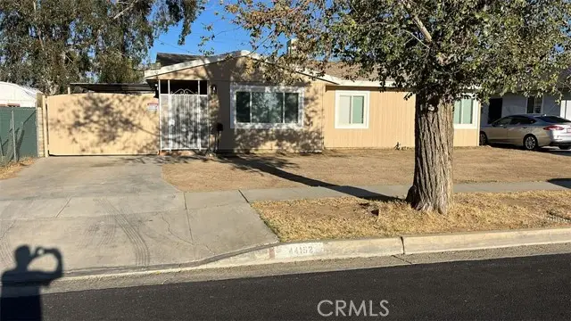 44152 Elm Avenue, Lancaster, CA 93534 - Image #2