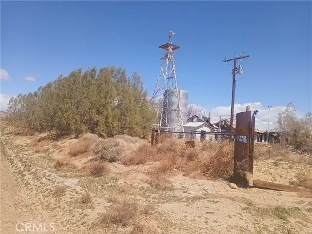 32292 Neuralia Road, Cantil, CA 93519 - Image #3