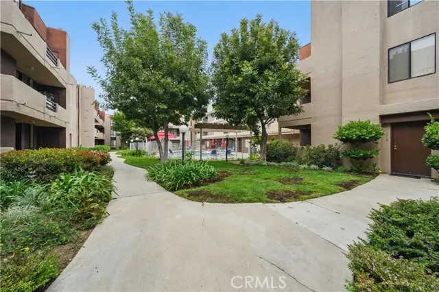 7826 Topanga Canyon Boulevard #218, Canoga Park, CA 91304 - Image #3