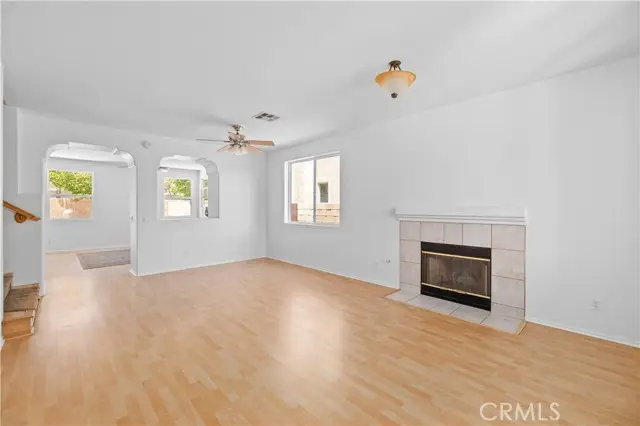 39221 Chantilly Lane, Palmdale, CA 93551 - Image #2