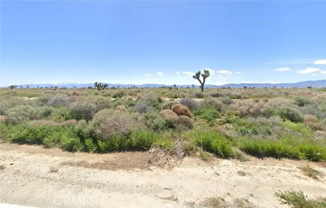 3300 E Avenue L, Palmdale, CA 93552 - #3