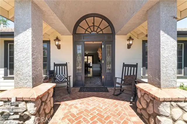 34037 Agua Dulce Canyon Road, Agua Dulce, CA 91390 - Image #2