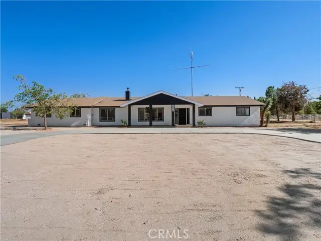 2350 W Avenue N12, Palmdale, CA 93551 - Image #3